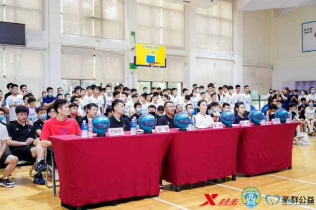 哪里可以找到适合篮球运动员的放松方法?_0
